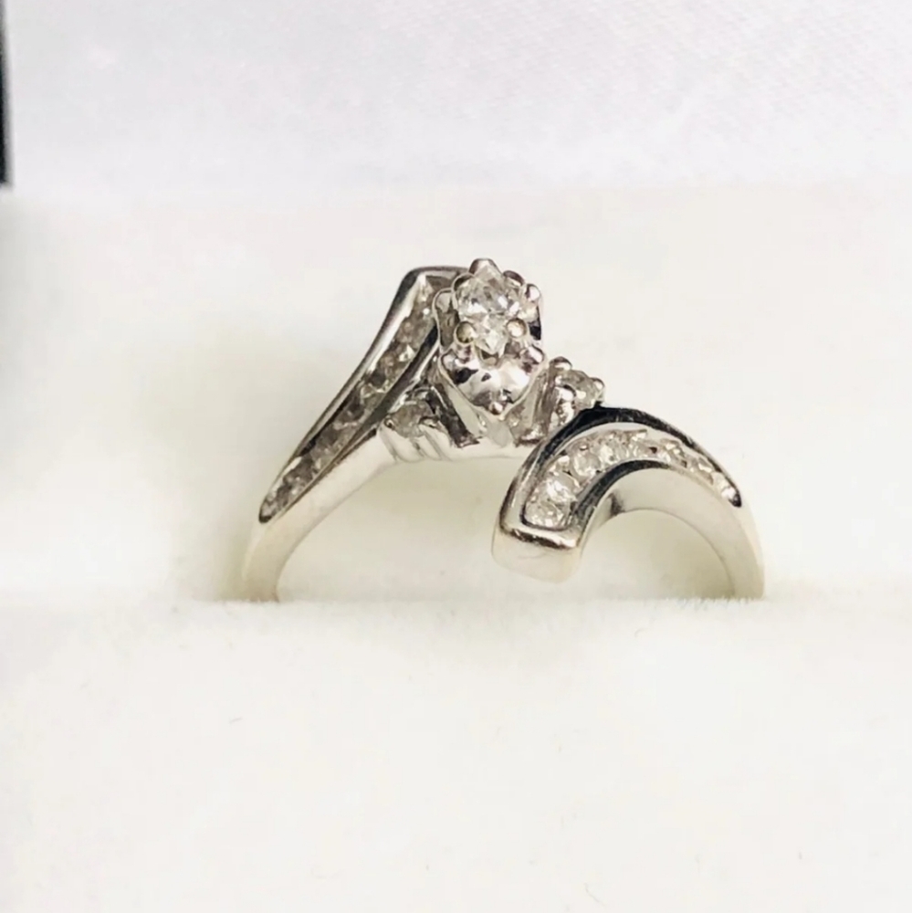 Solid 10k Genuine Diamond Ring - image 4
